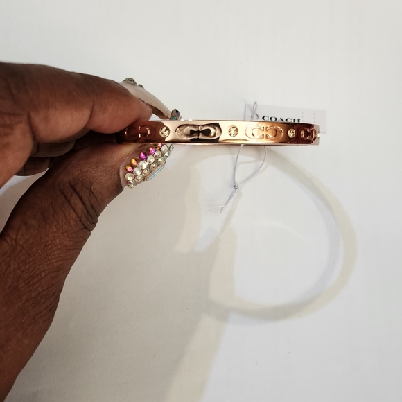 COACH - Picture 2 of 3